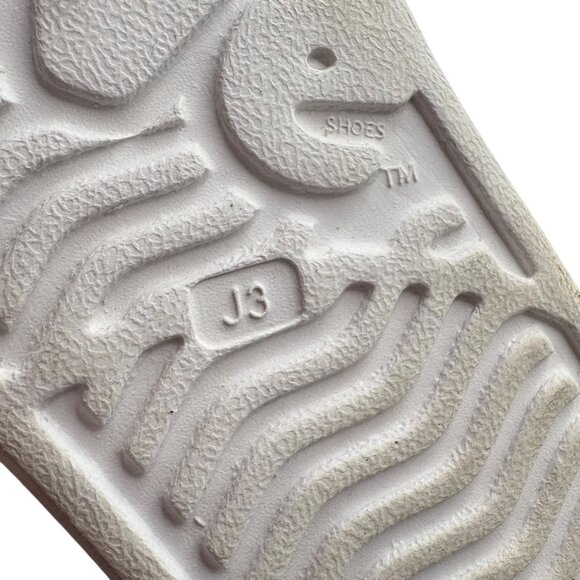 Native Shoes Jefferson Mickey Mouse Print Slip-On Sneakers Kids J3 - Picture 7 of 7